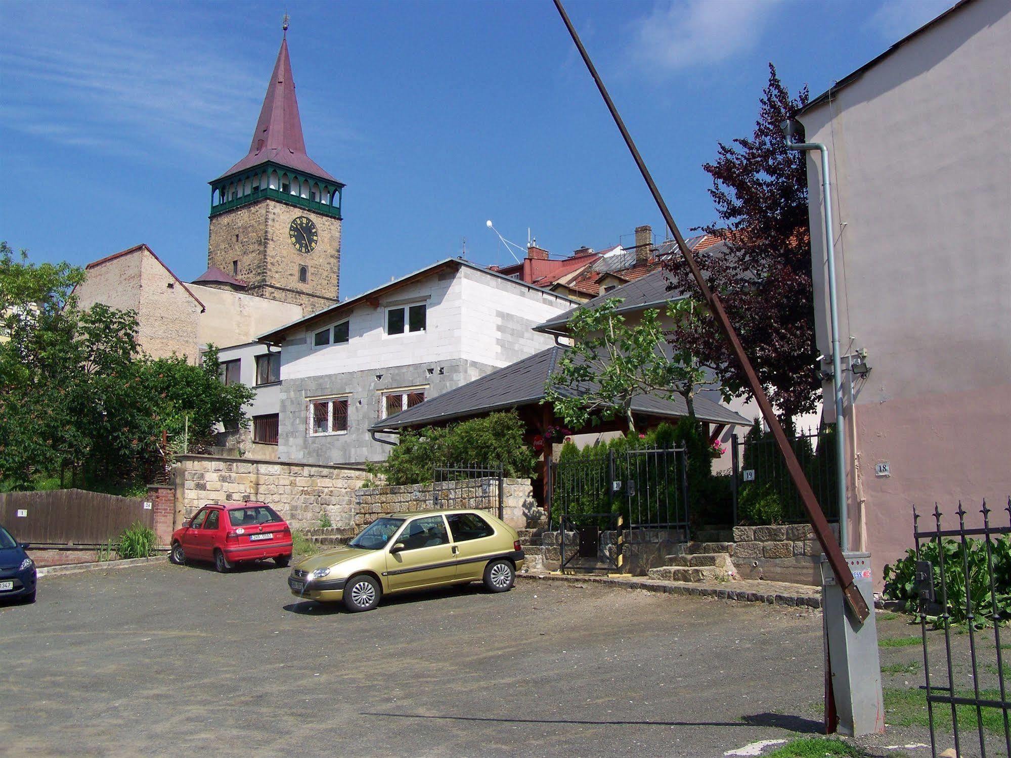 Hotel Paříž Jicin Exterior foto